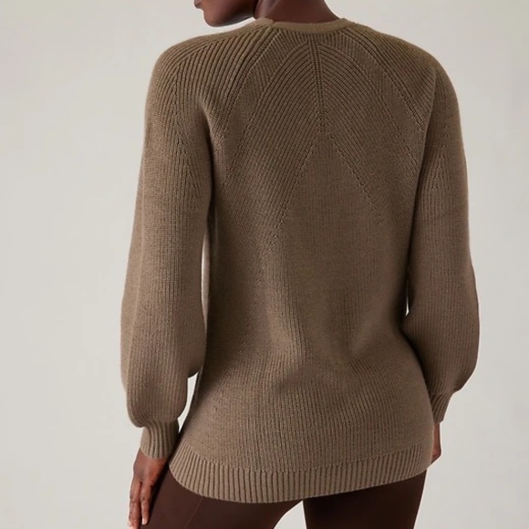 ATHLETA  En Route Hanover Sweater NWT - Picture 2 of 3